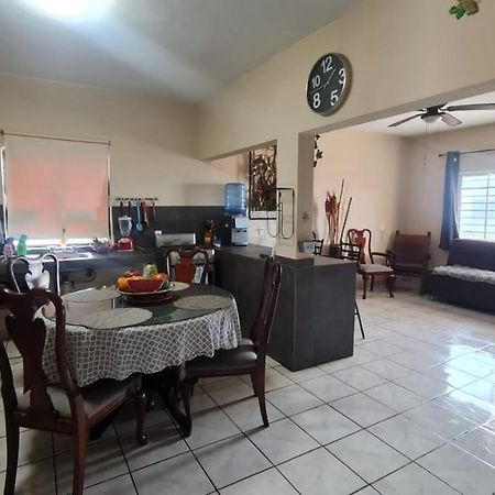 Casa A Pie De Playa Isla De La Piedra Appartement Mazatlán Buitenkant foto