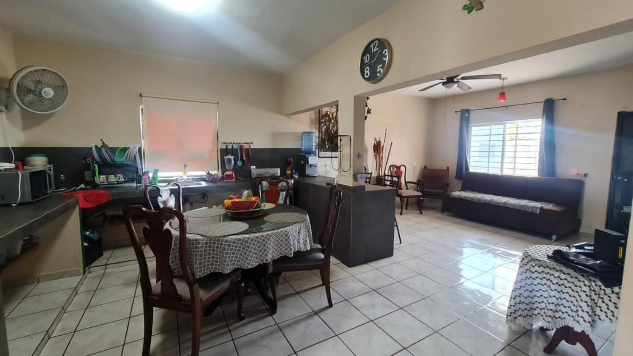 Casa A Pie De Playa Isla De La Piedra Appartement Mazatlán Buitenkant foto